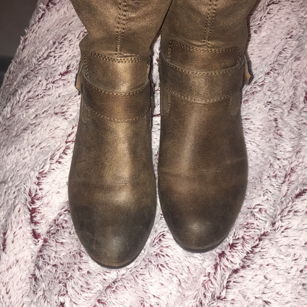 Heeled Brown Riding Boot - Picture 7 of 7